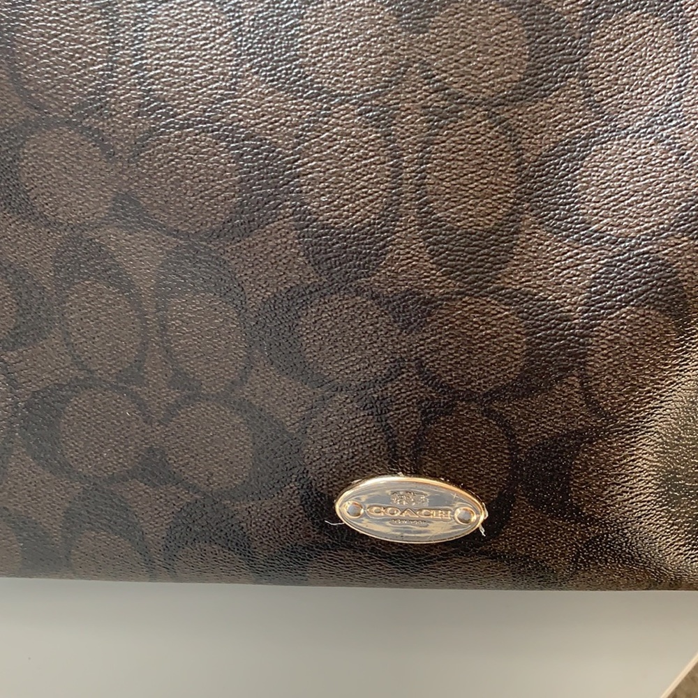 - Coach Signature Hobo Bag - Picture 5 of 11